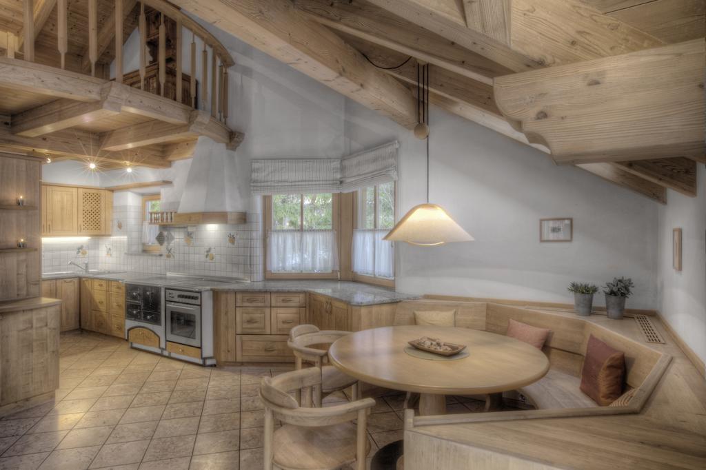 Alexander Mountain-Lodge San Vigilio Chambre photo