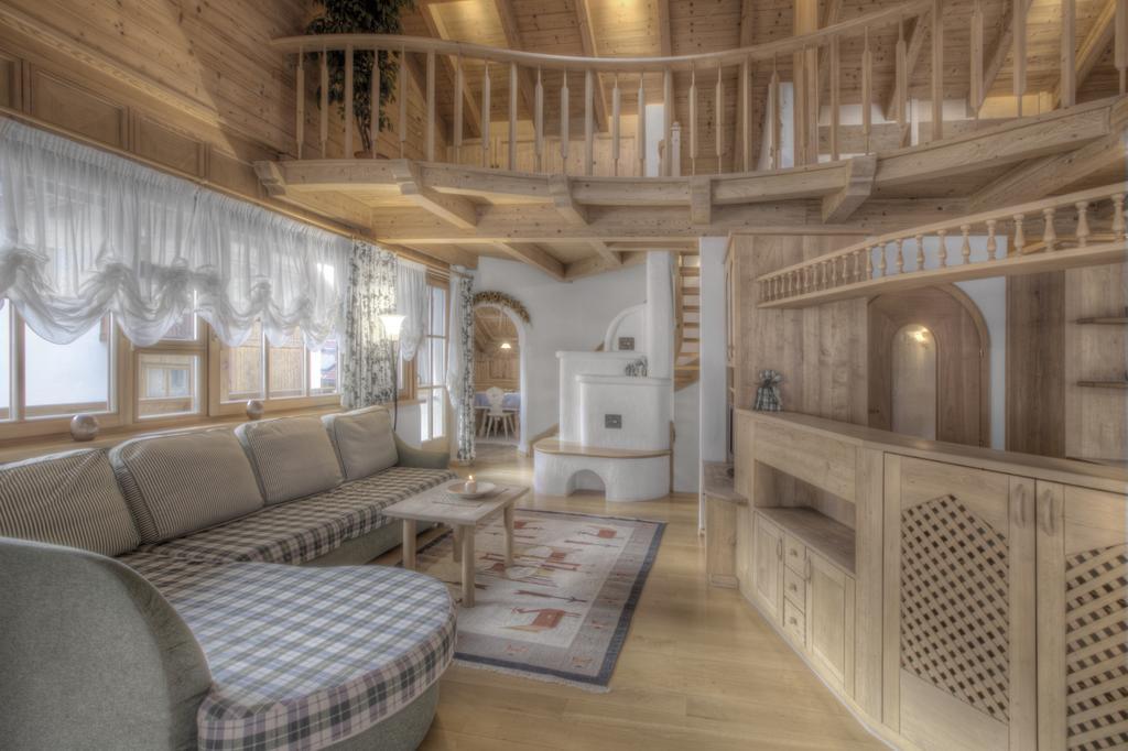 Alexander Mountain-Lodge San Vigilio Chambre photo